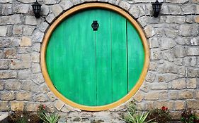 Hobbit House Bir